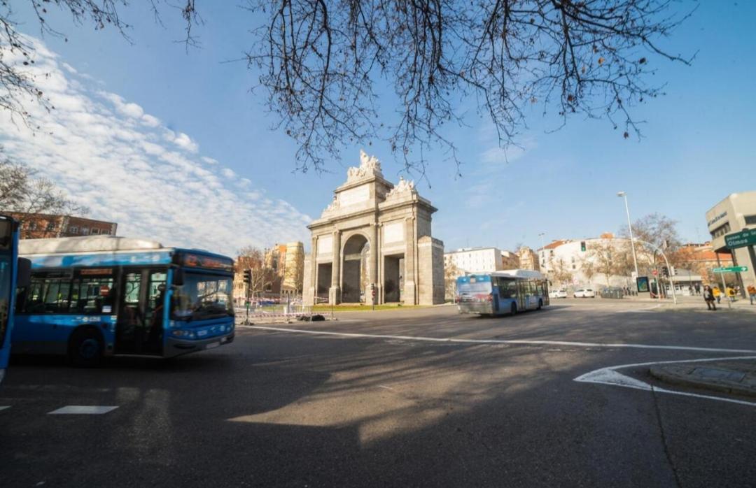 Apartament Glorieta Puerta De Toledo マドリード エクステリア 写真
